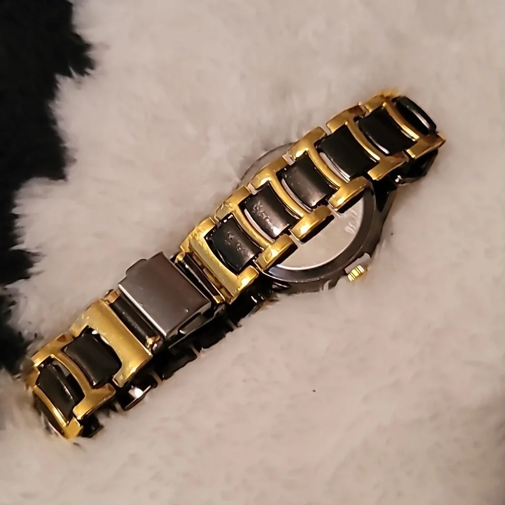 NWOT Orlando Women's Diamond Accent Black‎ Gold Watch New Battery